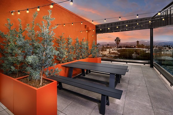 AH_Emerson-RooftopPatio1-PM_5005c-11x8