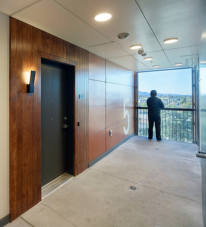 Vit_VMWP_hallway_45390