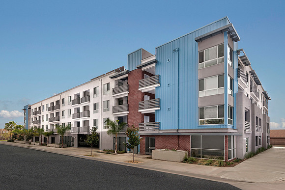 AH Vermont Villas, Gardena