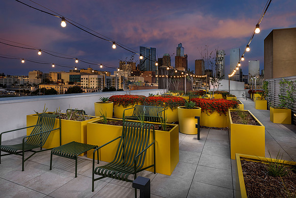 AH_Aria_RooftopDeck_7516a-11x8