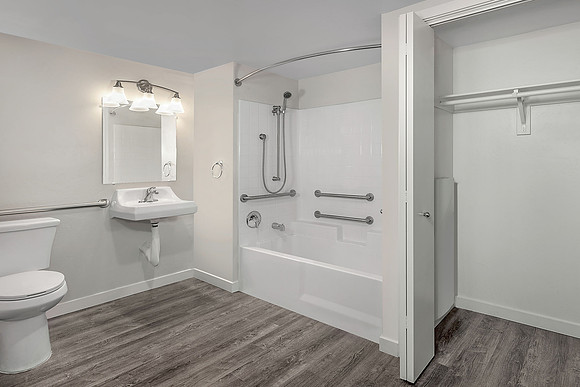 AF-Zephyr_Bathroom_3775c-11x8