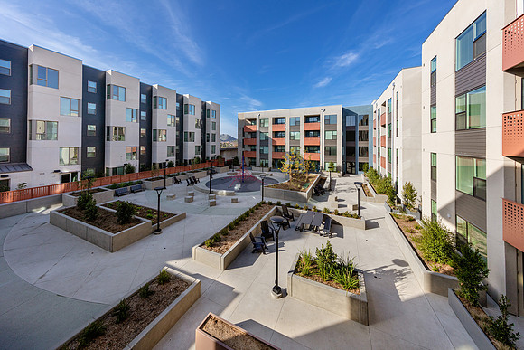 Affirmed_Housing_Stella_Bluewater-0165