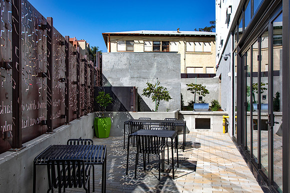 AH_TheLink-Patio_7594c-11x8